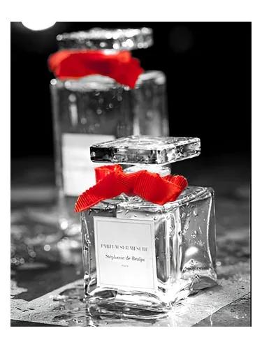 Le Pret-a-Parfumer Couture Yang: Woody Aromatic Stéphanie de Bruijn - Parfum sur Mesure — Stephanie de Bruijn Parfum sur Mesure