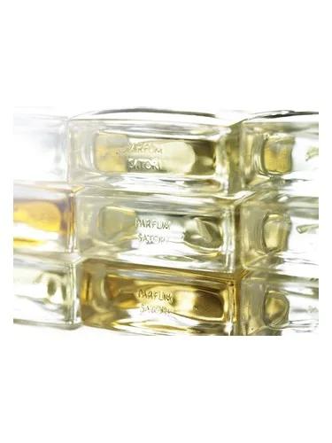 Suiren (Lotus) — Parfum Satori