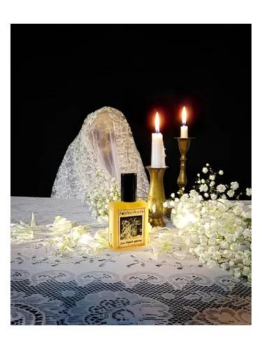 Lace Draped Spectre — Solstice Scents