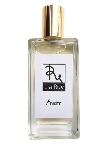 Femme — Lia Ruy