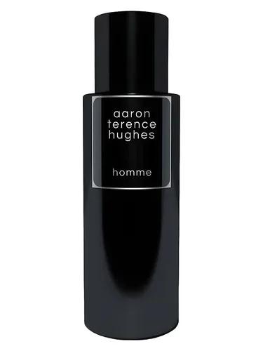 Homme — Aaron Terence Hughes