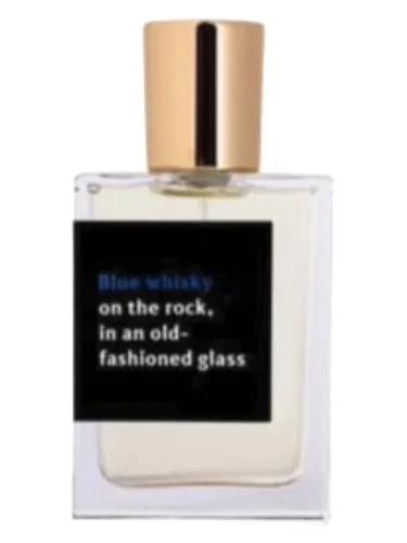 Blue Whisky on the rock, in an old-fashioned glass — Proad