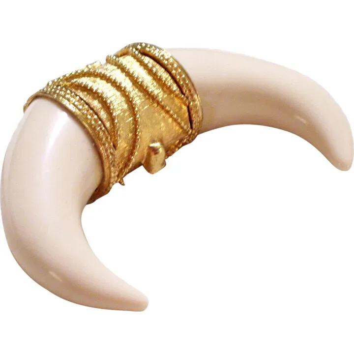 Moon Drops - The Safari Tusk Necklace — Revlon