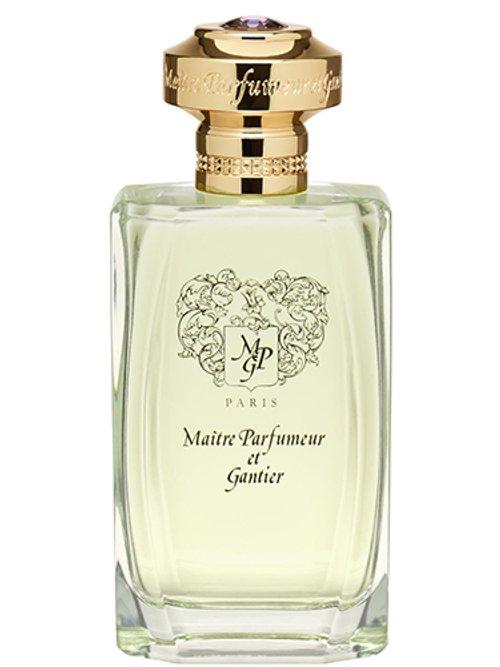 Soie Rouge — Maître Parfumeur Et Gantier