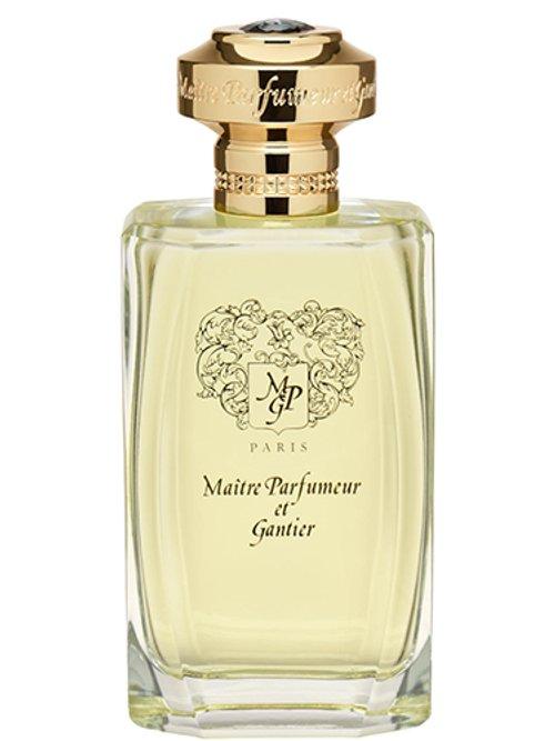 Racine — Maître Parfumeur Et Gantier